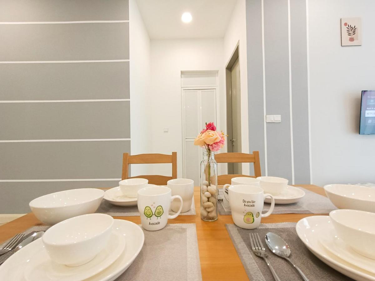 Medini D'Pristine, 3 Min Walk To Legoland, Netflix By Hint Homestay Nusajaya  Eksteriør billede